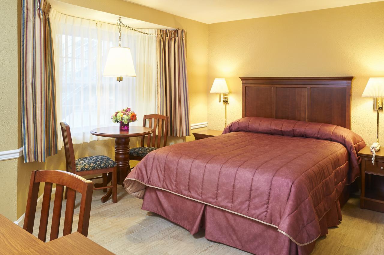 Motel Stockton 2*
